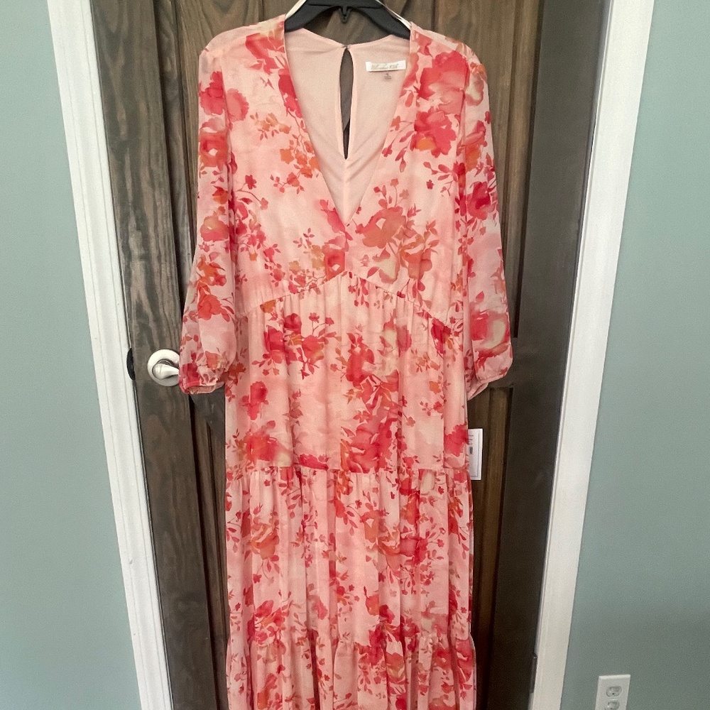 NWT Ladies peach/coral floral pattern long sleeve maxi dress tiered hem